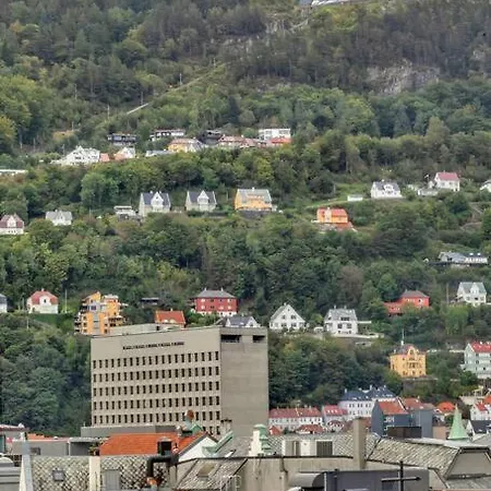 Luxurious Penthouse In The Middle Of City Center Lejlighed